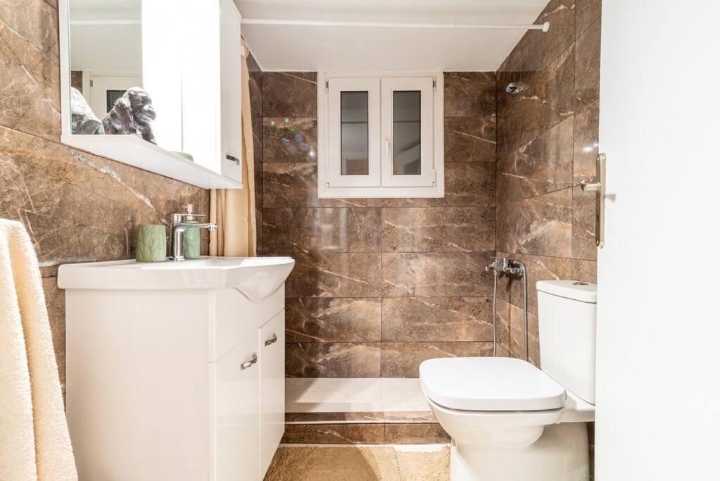 Modern African-Inspired Flat Lejlighed Athen Eksteriør billede