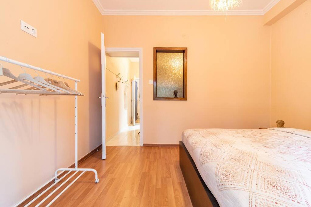 Modern African-Inspired Flat Lejlighed Athen Eksteriør billede